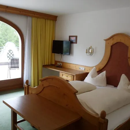 호텔 Garni Stockacher Hof 3*